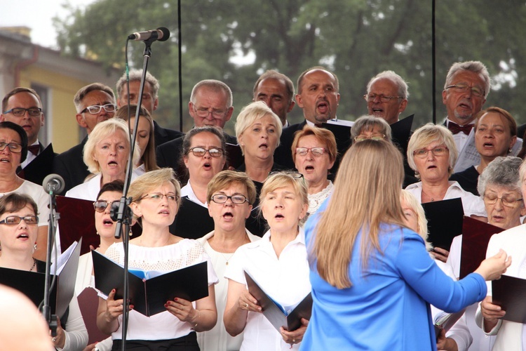 Pożegnanie ikony MB Częstochowskiej w diecezji łowickiej cz. I