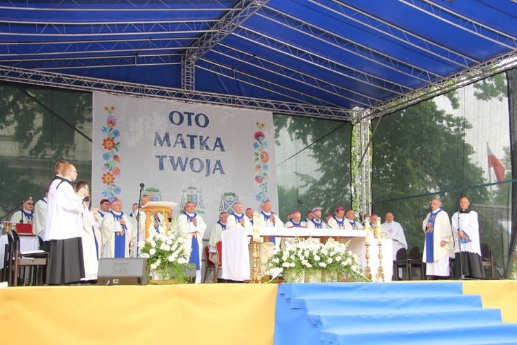 Pożegnanie ikony MB Częstochowskiej w diecezji łowickiej cz. I