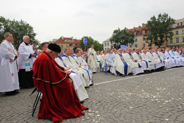 Pożegnanie ikony MB Częstochowskiej w diecezji łowickiej cz. I