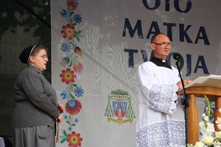 Pożegnanie ikony MB Częstochowskiej w diecezji łowickiej cz. I