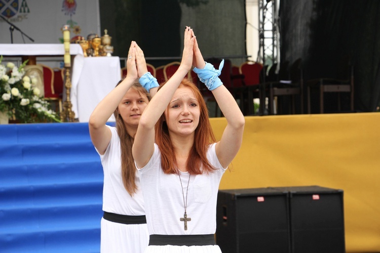 Pożegnanie ikony MB Częstochowskiej w diecezji łowickiej cz. I