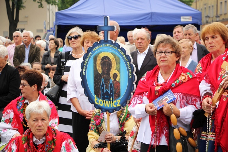 Pożegnanie ikony MB Częstochowskiej w diecezji łowickiej cz. I