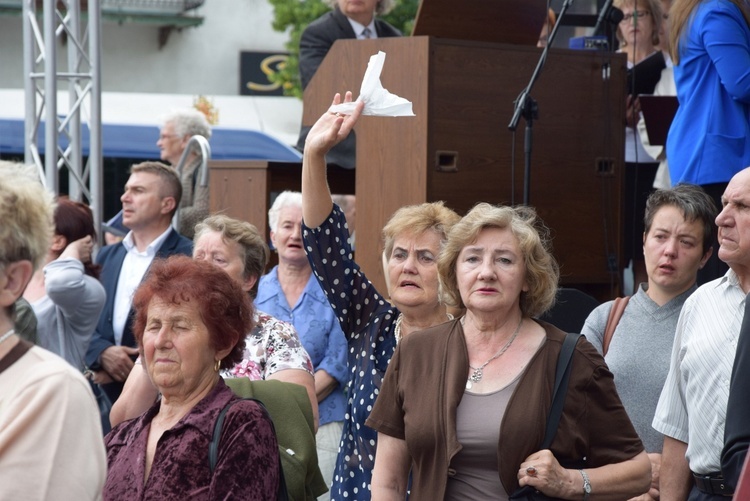 Pożegnanie ikony MB Częstochowskiej w diecezji łowickiej cz. II