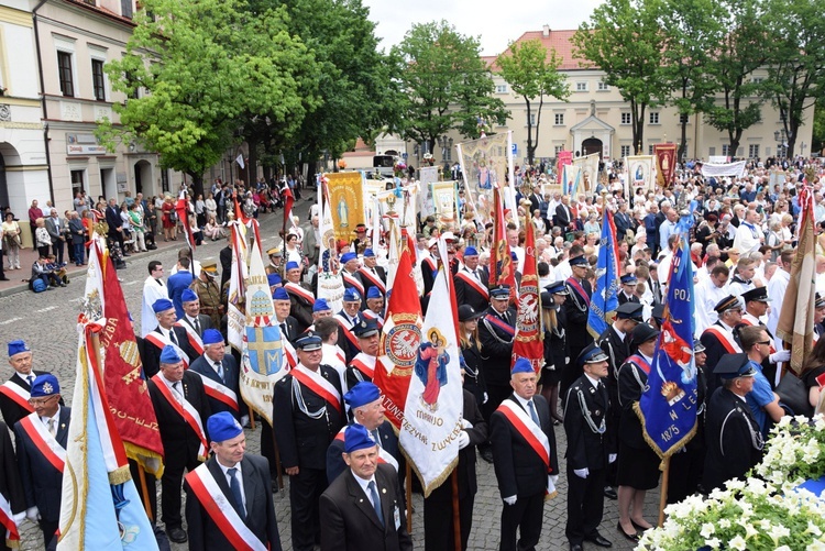 Pożegnanie ikony MB Częstochowskiej w diecezji łowickiej cz. II