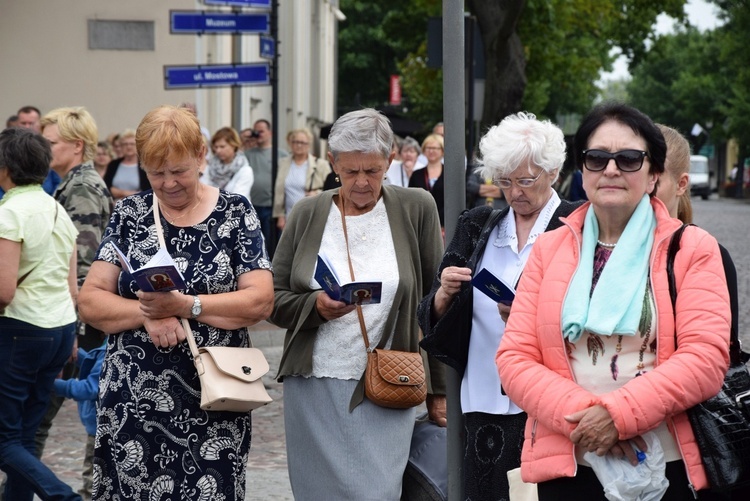 Pożegnanie ikony MB Częstochowskiej w diecezji łowickiej cz. II