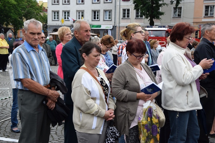 Pożegnanie ikony MB Częstochowskiej w diecezji łowickiej cz. II