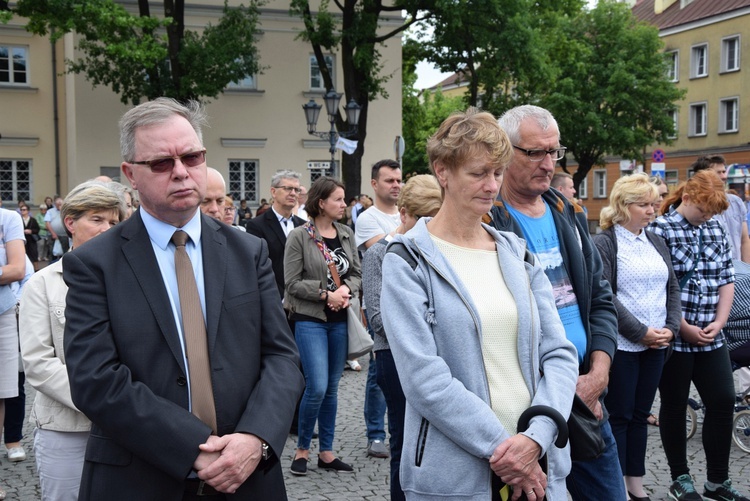 Pożegnanie ikony MB Częstochowskiej w diecezji łowickiej cz. II