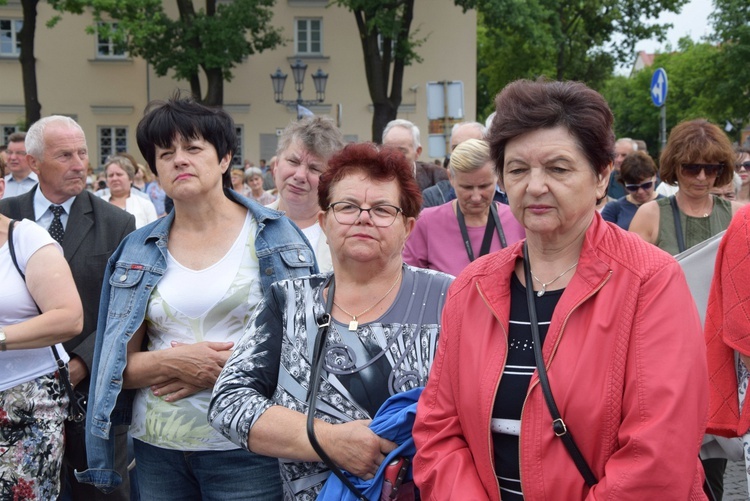 Pożegnanie ikony MB Częstochowskiej w diecezji łowickiej cz. II