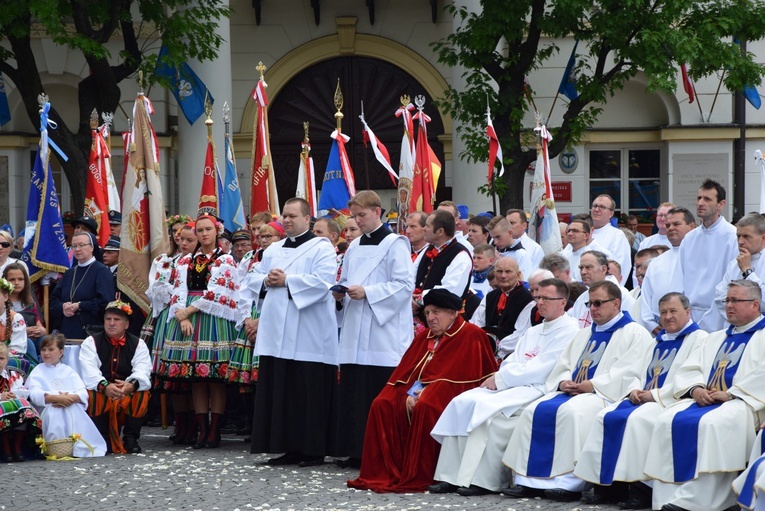 Pożegnanie ikony MB Częstochowskiej w diecezji łowickiej cz. II