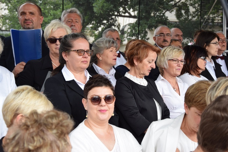 Pożegnanie ikony MB Częstochowskiej w diecezji łowickiej cz. II