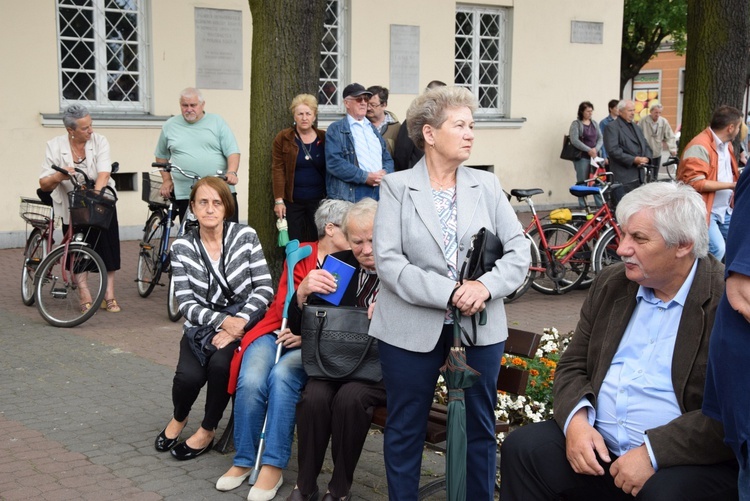 Pożegnanie ikony MB Częstochowskiej w diecezji łowickiej cz. II