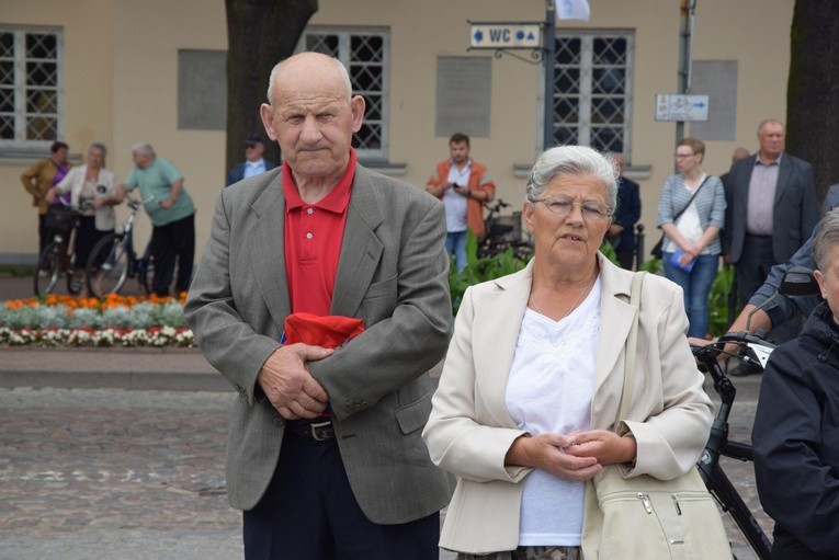 Pożegnanie ikony MB Częstochowskiej w diecezji łowickiej cz. II