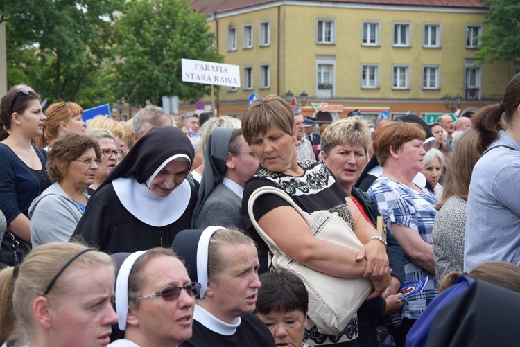 Pożegnanie ikony MB Częstochowskiej w diecezji łowickiej cz. II