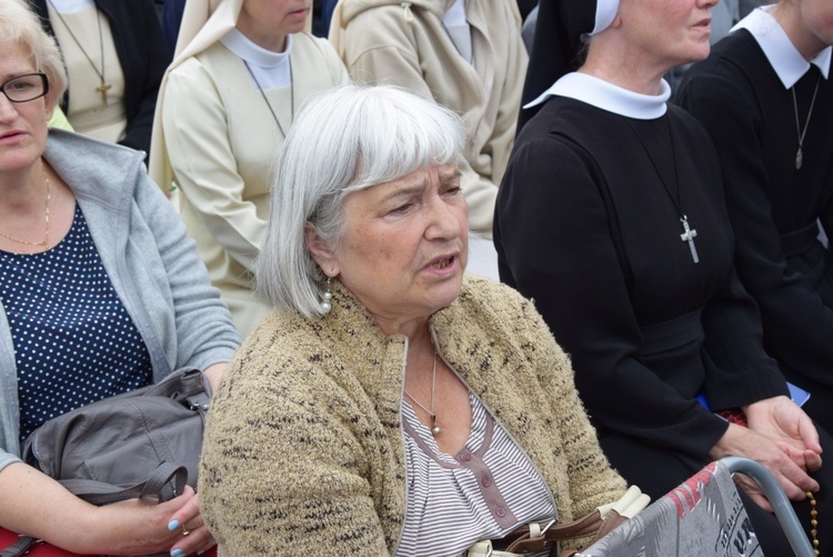 Pożegnanie ikony MB Częstochowskiej w diecezji łowickiej cz. II