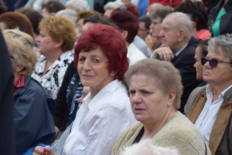 Pożegnanie ikony MB Częstochowskiej w diecezji łowickiej cz. II