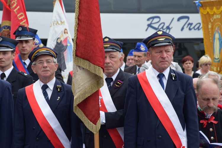 Pożegnanie ikony MB Częstochowskiej w diecezji łowickiej cz. II