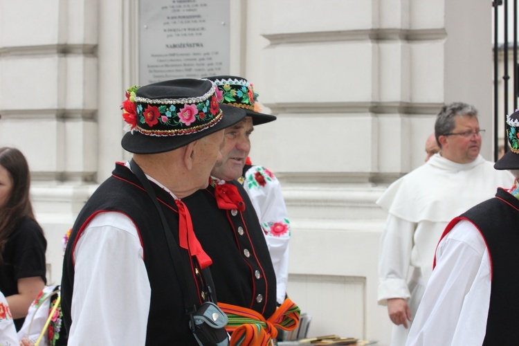 Pożegnanie ikony MB Częstochowskiej w diecezji łowickiej cz. III