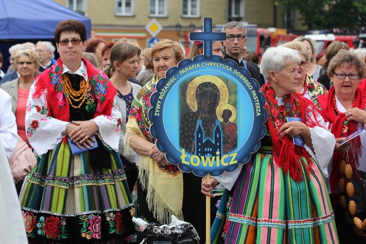 Pożegnanie ikony MB Częstochowskiej w diecezji łowickiej cz. III