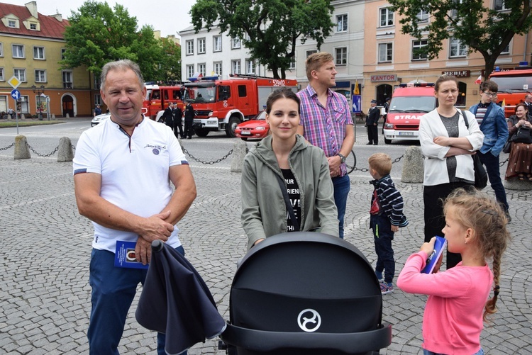 Pożegnanie ikony MB Częstochowskiej w diecezji łowickiej cz. II