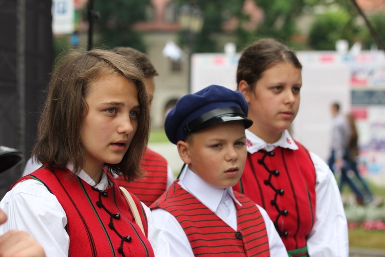 Pożegnanie ikony MB Częstochowskiej w diecezji łowickiej cz. III