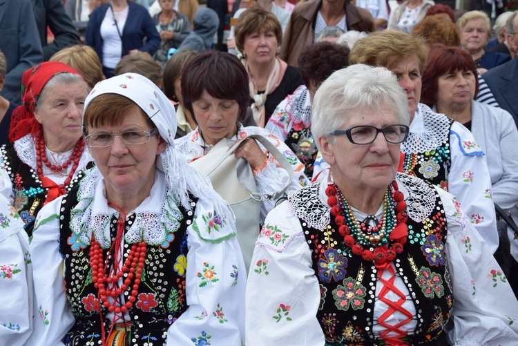 Pożegnanie ikony MB Częstochowskiej w diecezji łowickiej cz. II