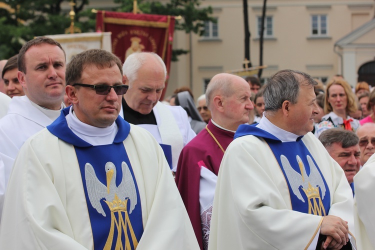 Pożegnanie ikony MB Częstochowskiej w diecezji łowickiej cz. III