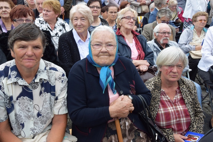 Pożegnanie ikony MB Częstochowskiej w diecezji łowickiej cz. II