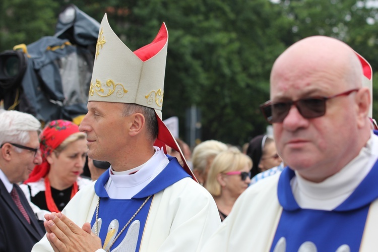 Pożegnanie ikony MB Częstochowskiej w diecezji łowickiej cz. III