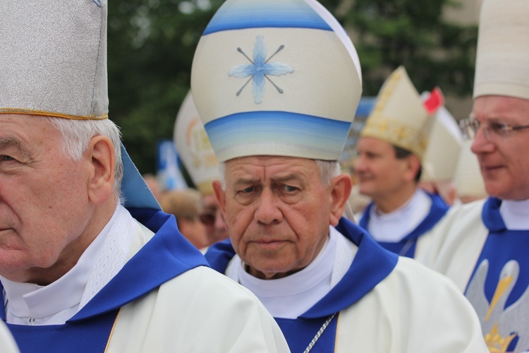 Pożegnanie ikony MB Częstochowskiej w diecezji łowickiej cz. III