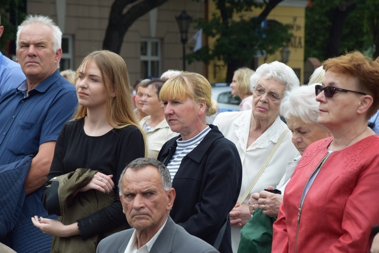 Pożegnanie ikony MB Częstochowskiej w diecezji łowickiej cz. II