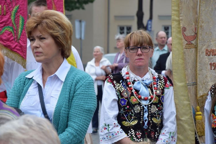 Pożegnanie ikony MB Częstochowskiej w diecezji łowickiej cz. II