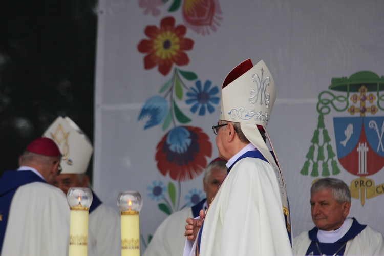 Pożegnanie ikony MB Częstochowskiej w diecezji łowickiej cz. III