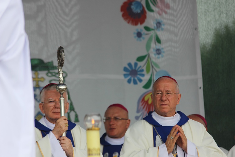 Pożegnanie ikony MB Częstochowskiej w diecezji łowickiej cz. III