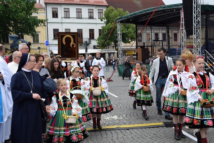 Pożegnanie ikony MB Częstochowskiej w diecezji łowickiej cz. II