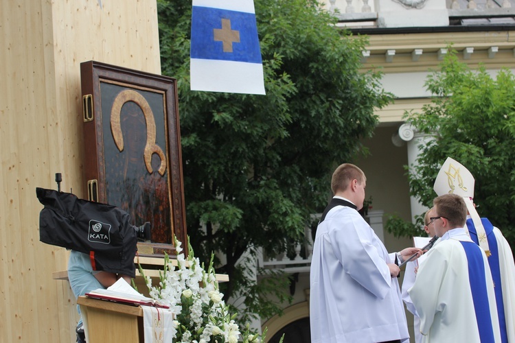 Pożegnanie ikony MB Częstochowskiej w diecezji łowickiej cz. III