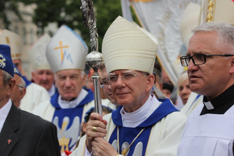 Pożegnanie ikony MB Częstochowskiej w diecezji łowickiej cz. III