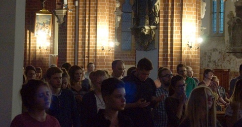 Uwielbienie w katedrze