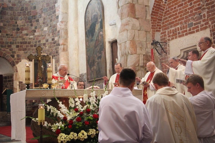 Obchody  50. rocznicy milenium chrztu Polski w Tumie