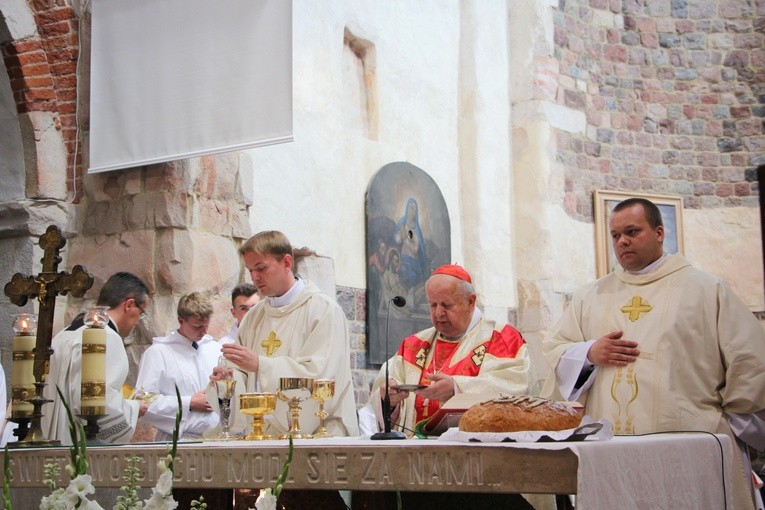 Obchody  50. rocznicy milenium chrztu Polski w Tumie