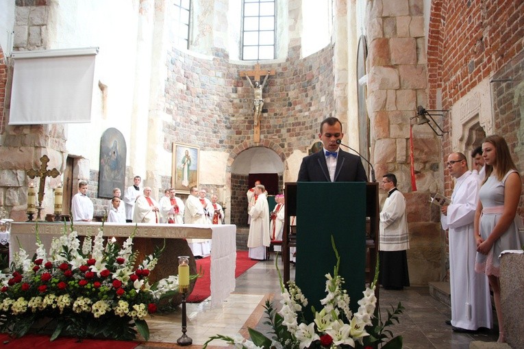Obchody  50. rocznicy milenium chrztu Polski w Tumie