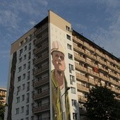 Mural wykonany z okazji 40. rocznicy robotniczego protestu w Radomiu