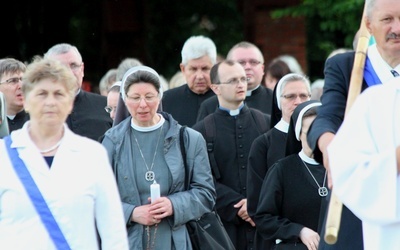 Wrócimy do domu inni