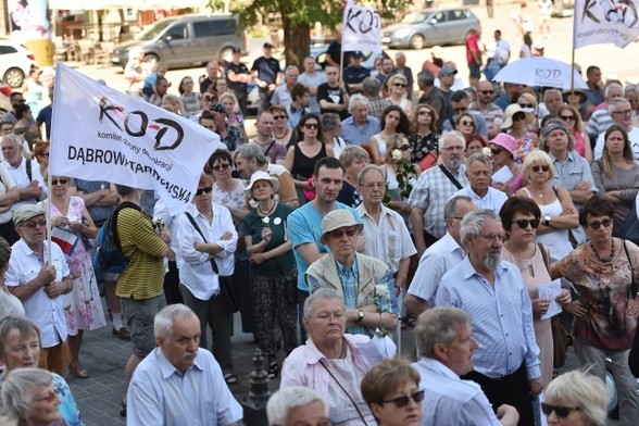 Zarzuty dla byłego lidera KOD Mateusza K.