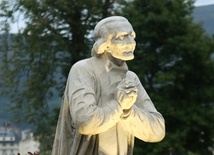 Od pokusy do świętości