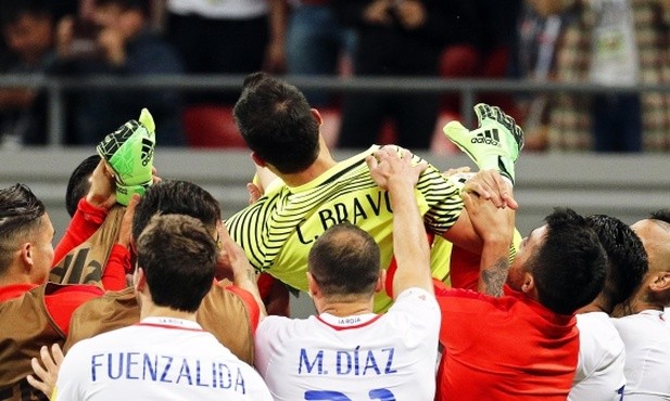 Puchar Konfederacji FIFA - Chile w finale po karnych
