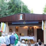 Kaplica w ogrodzie działkowym w Brodłach
