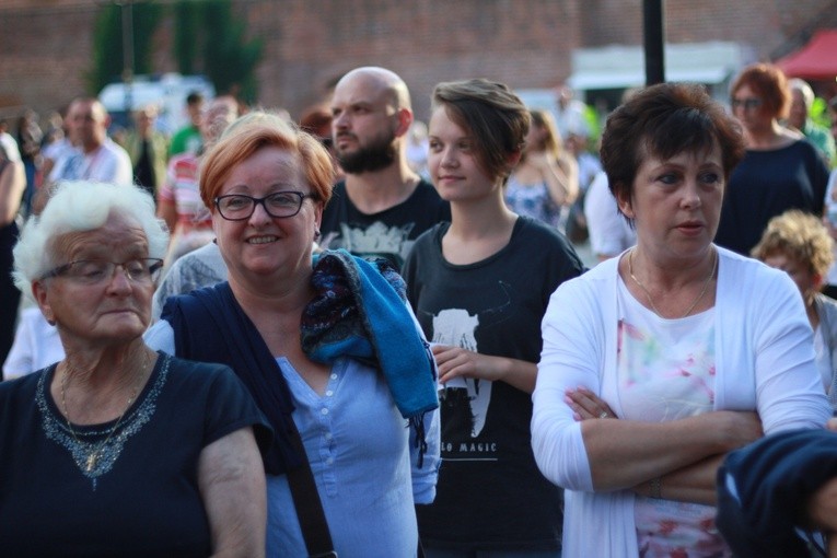 Siostra Cristina zaśpiewała w Opolu