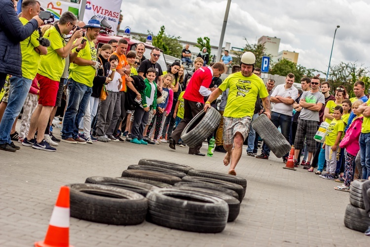 VI Olsztyński Zlot Miłośników Pojazdów PRL