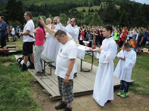 Hala Boracza - 5. Ewangelizacja w Beskidach