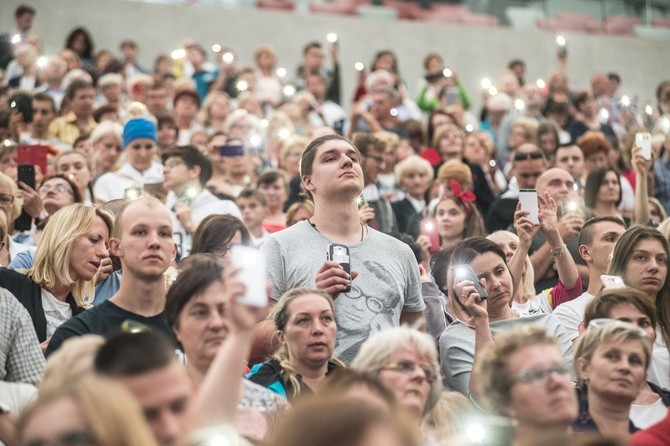 Jezus na Stadionie - cz. 4